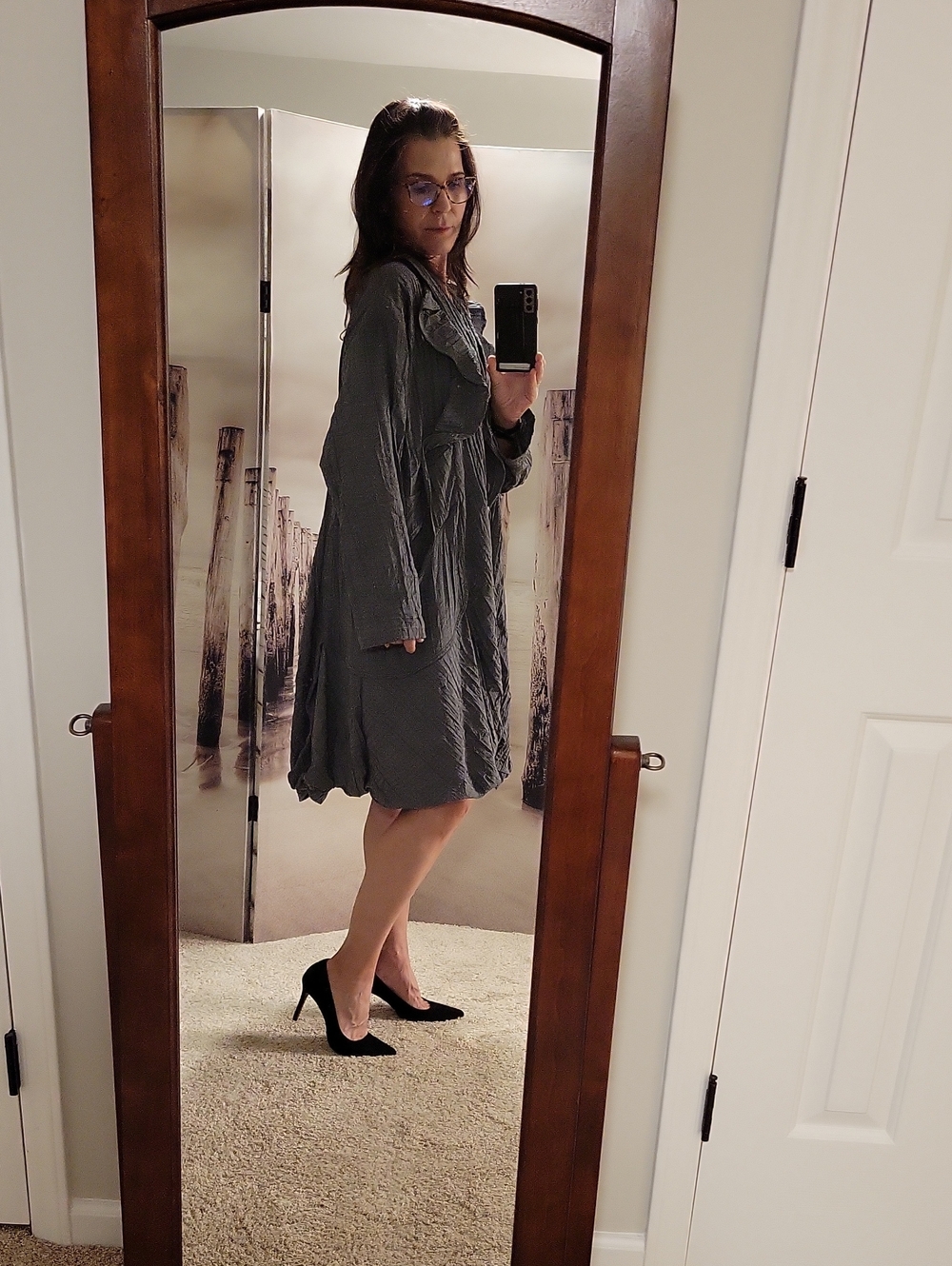 Transparente Gray Textured Ruffle Cardigan - Picture 2 of 10